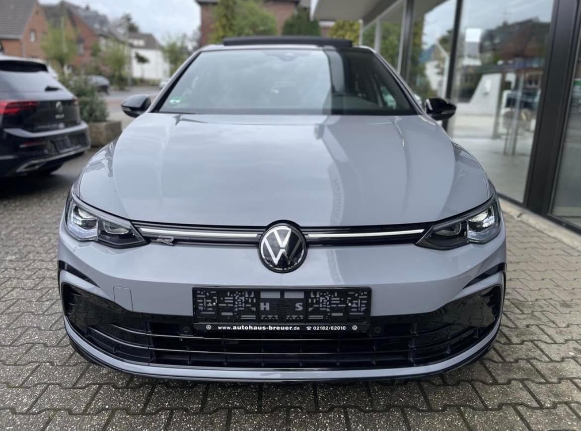 Volkswagen Golf VIII R-Line eTSI